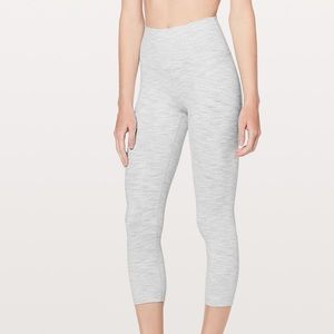Lululemon Wunder Under Crop wee are from space ...